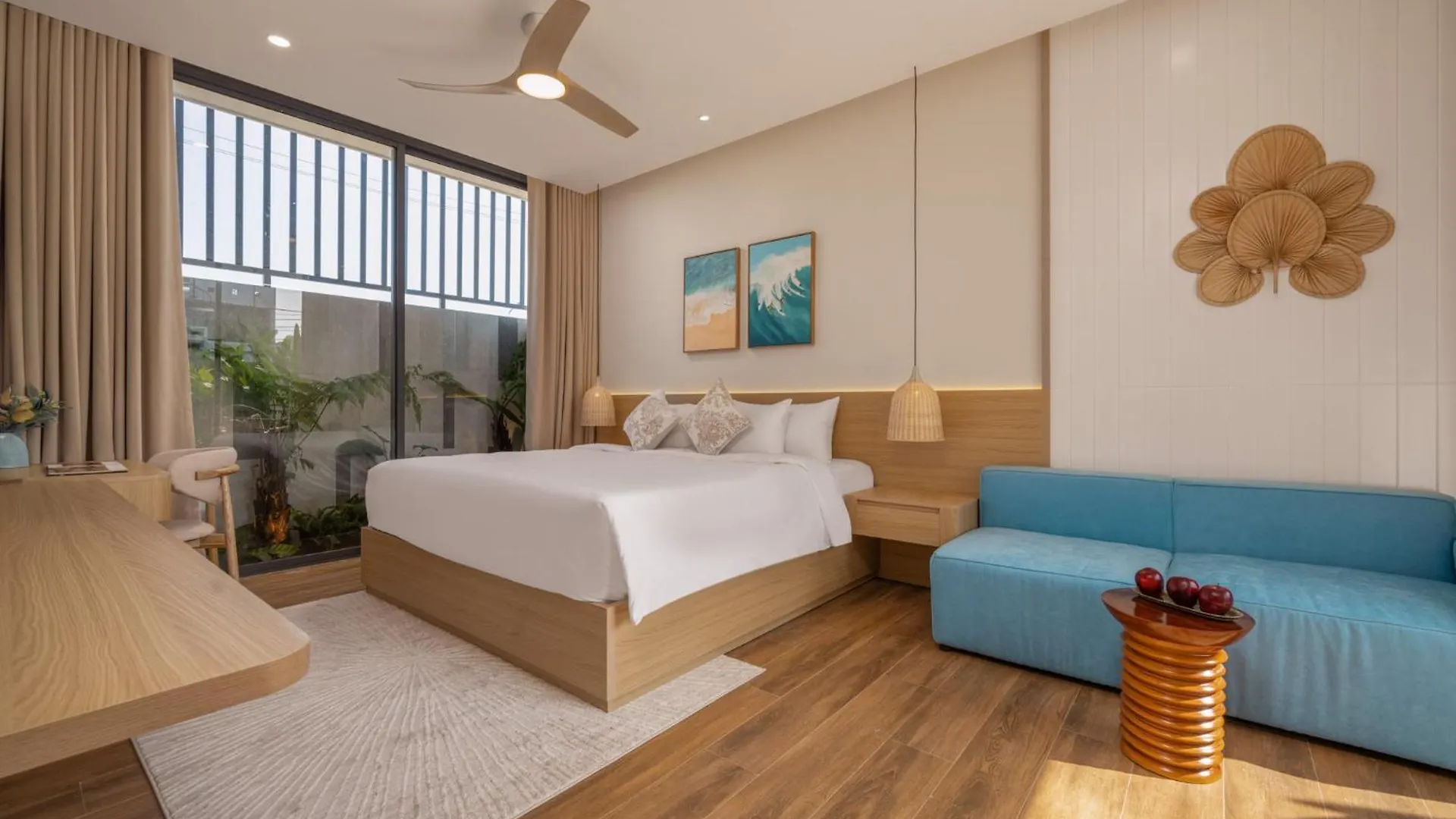 Amazing Newly Built Beach Pool Villas Danang