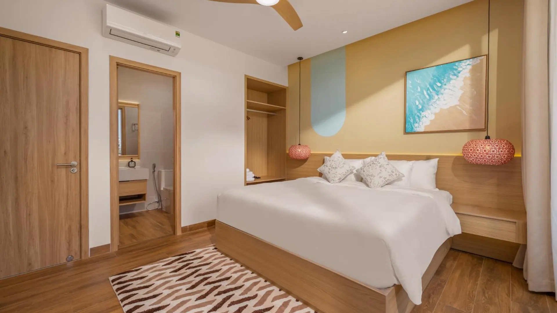 Amazing Newly Built Beach Pool Villas Danang