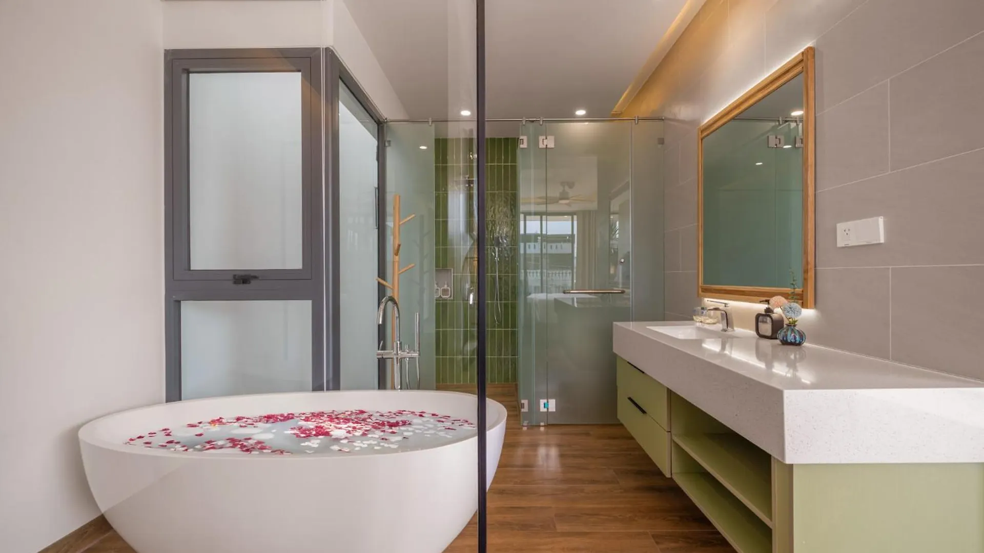 Amazing Newly Built Beach Pool Villas Danang 0*, Da Nang Vietnam